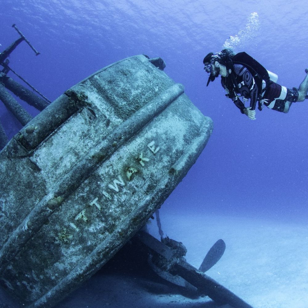 USS Kittiwake wreck
