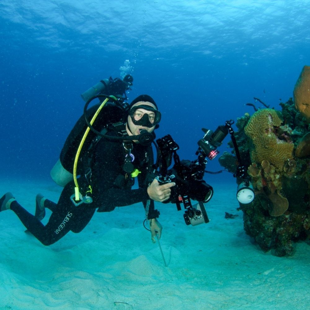 Digital Underwater Photo